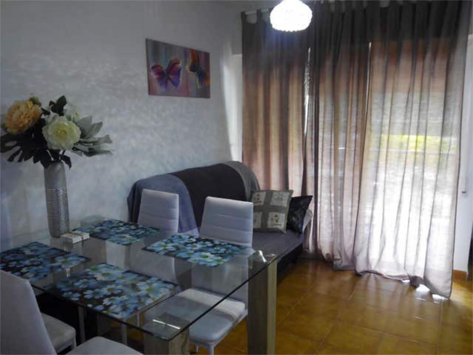 Wohnung zur Miete in Barrio de San Blas Wohnzimmer von Wohnung zur Miete in Alicante / Alacant mit Terrasse