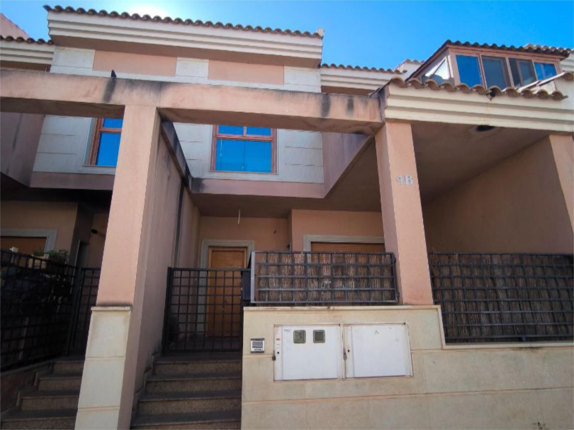 Exterior view of Single-family semi-detached for sale in Monóvar  / Monòver  with Air Conditioner, Terrace and Balcony