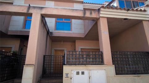 Foto 3 de Casa adosada en venta en Carrer Benjamin Palencia, 4, Monóvar  / Monòver, Alicante