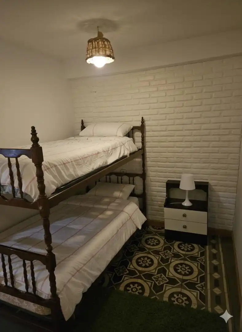 Schlafzimmer von Wohnung zum Verkauf in Barrado mit Heizung, Parkett und Möbliert