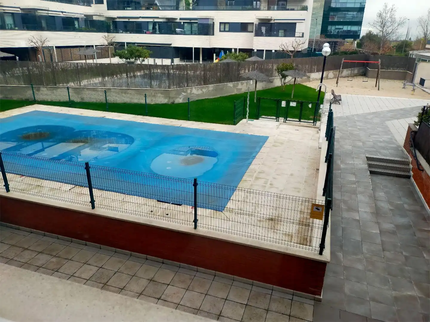 Flat for sale in Calle Playa de San Juan, 15, Timón Swimming pool of Flat for sale in Madrid with Air Conditioner, Heating and Private garden