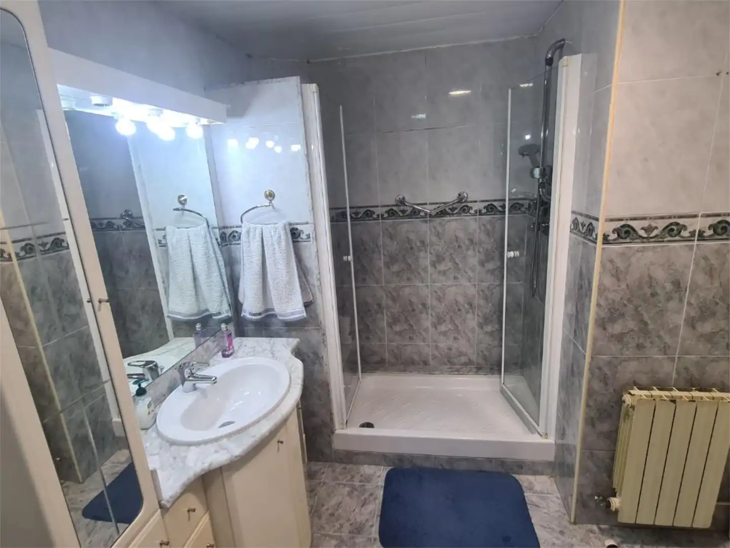 Piso en venta en Passeig de la Font D'en Fargas, 30, La Font d'en Fargues Baño de Piso en venta en Barcelona Capital con Terraza