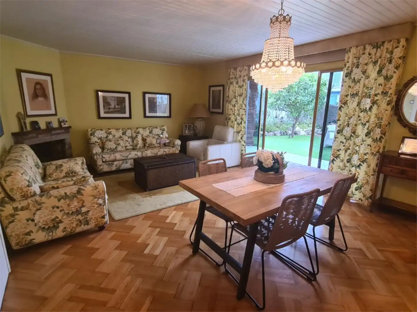 Piso en venta en Passeig de la Font D'en Fargas, 30, La Font d'en Fargues Sala de estar de Piso en venta en Barcelona Capital con Terraza
