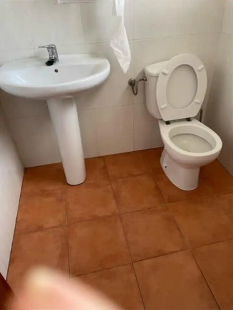 Bathroom of Office for rent in Padrón