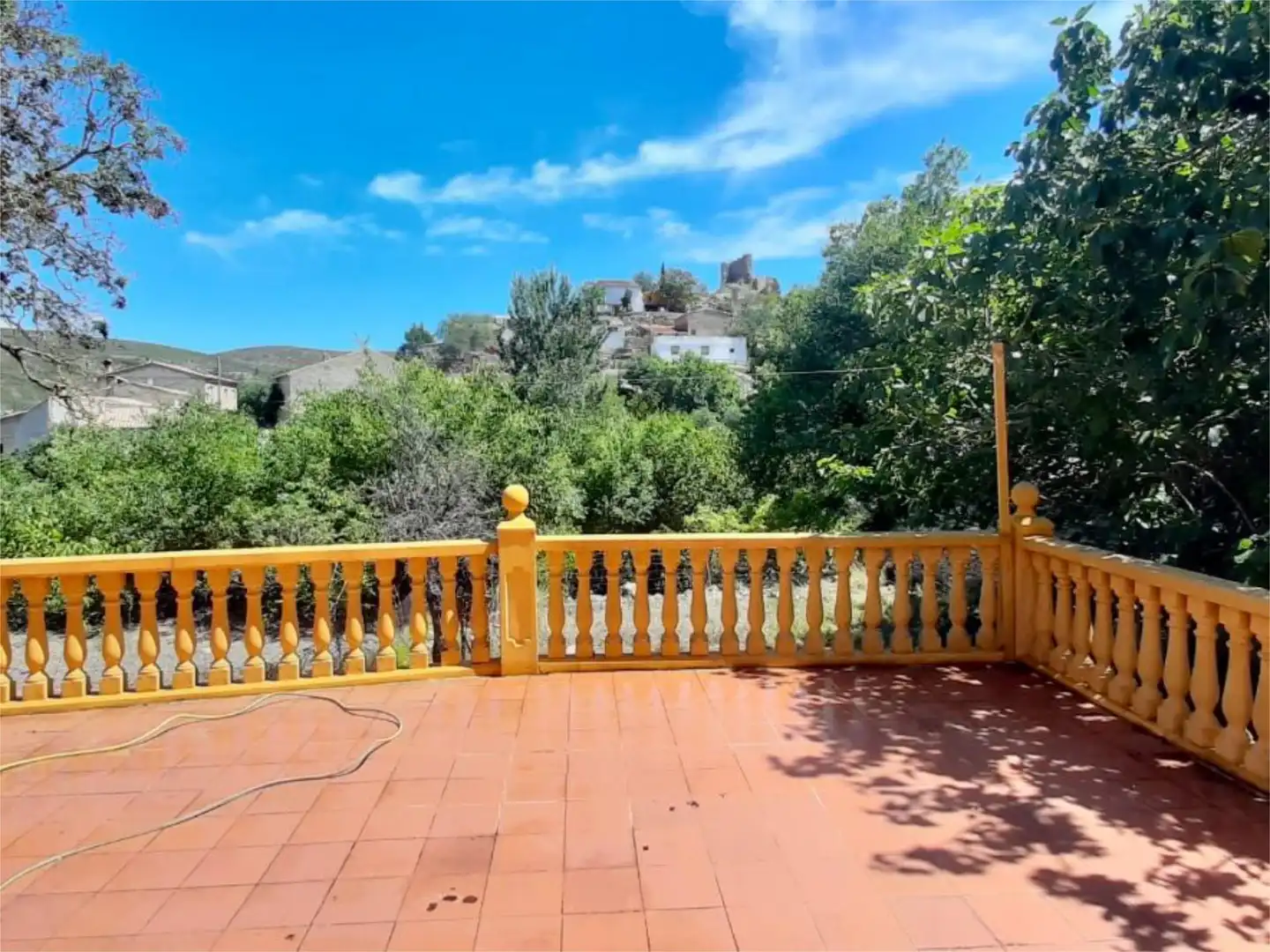 Casa o chalet en venta en Alameda Otonel, 2, Cortes de Pallás Vista exterior de Casa o chalet en venta en Cortes de Pallás con Terraza y Piscina