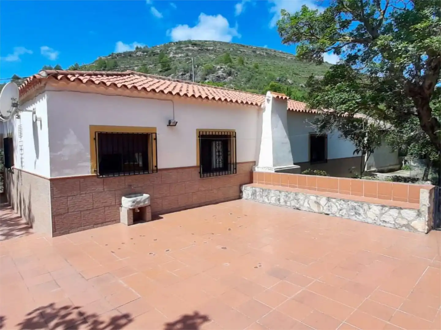 Casa o chalet en venta en Alameda Otonel, 2, Cortes de Pallás Vista exterior de Casa o chalet en venta en Cortes de Pallás con Terraza y Piscina