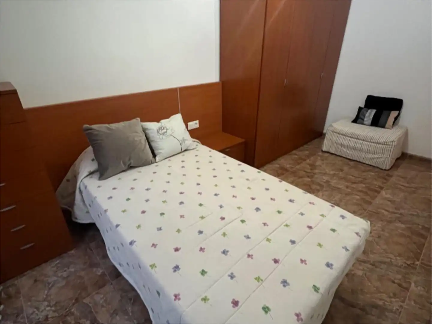 Dormitori de Pis en venda en Ripollet amb Aire condicionat i Terrassa
