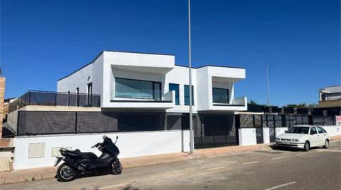 Foto 3 de Casa adosada en venda a Aldeatejada, Salamanca