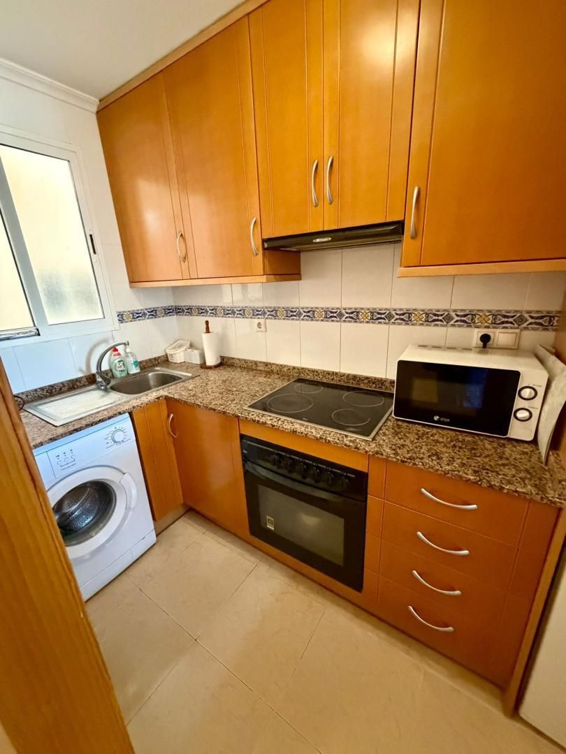 Cuina de Pis en venda en Torrevieja amb Aire condicionat i Balcó
