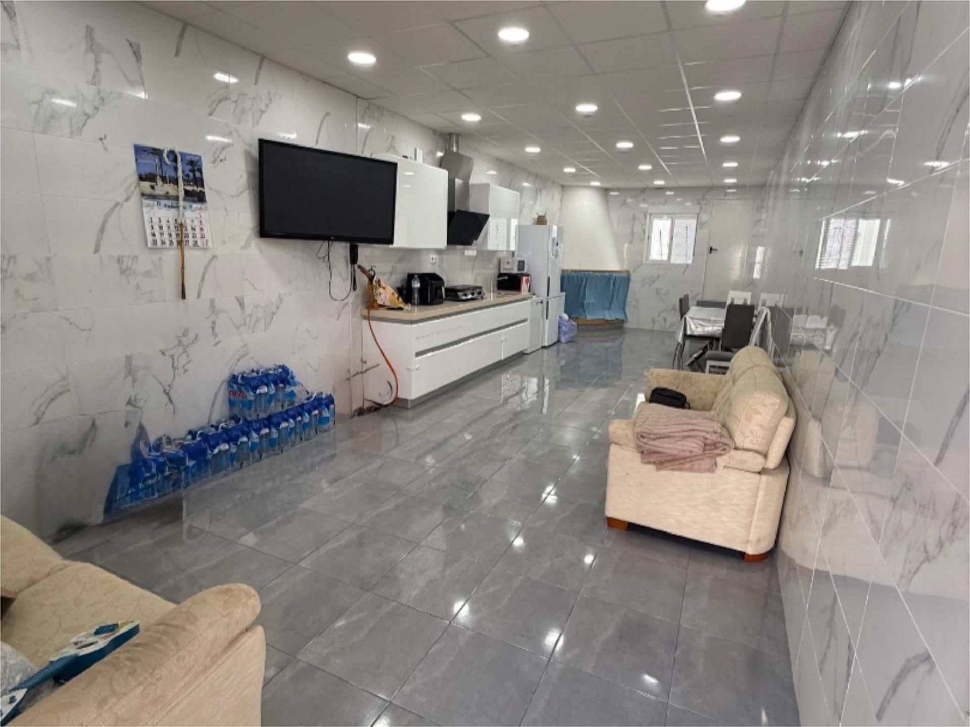 Planta baja en venta en Cartagena con Amueblado