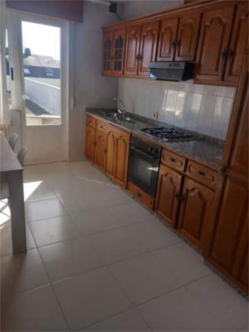 Piso de alquiler en Recatelo - O Carme