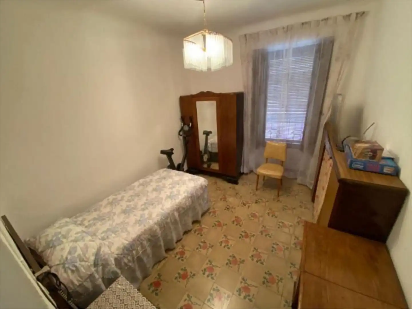 Casa adosada en venda a Calle Pablo Picasso, 48, Balazote Dormitori de Casa adosada en venda en Balazote amb Balcó