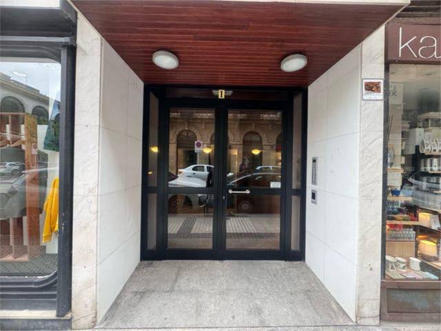 Local comercial en Alquiler en Parte Vieja