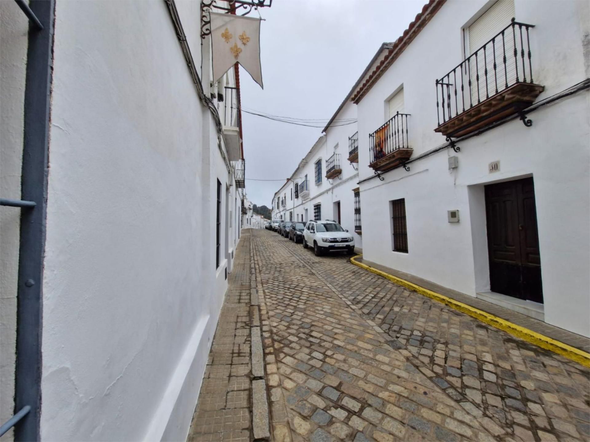 Vista exterior de Pis en venda en Cazalla de la Sierra amb Terrassa