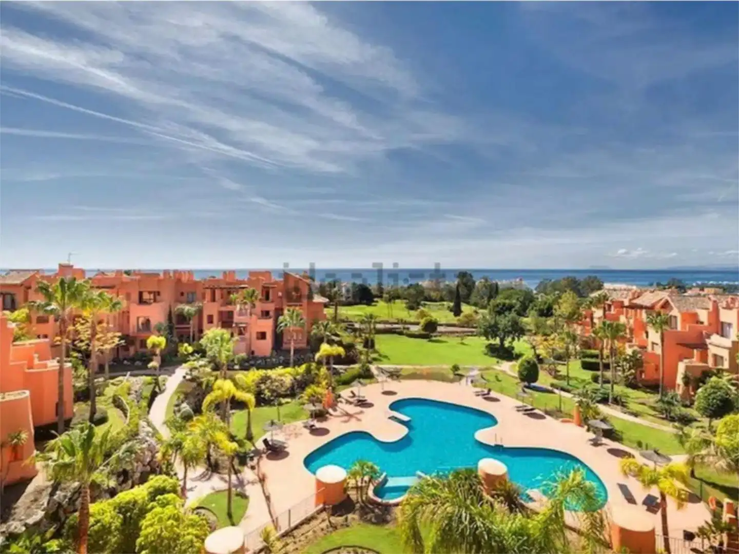 Piso en venta en Calle Merión, 1, Sotoserena Jardín de Piso en venta en Estepona con Aire acondicionado, Calefacción y Parquet