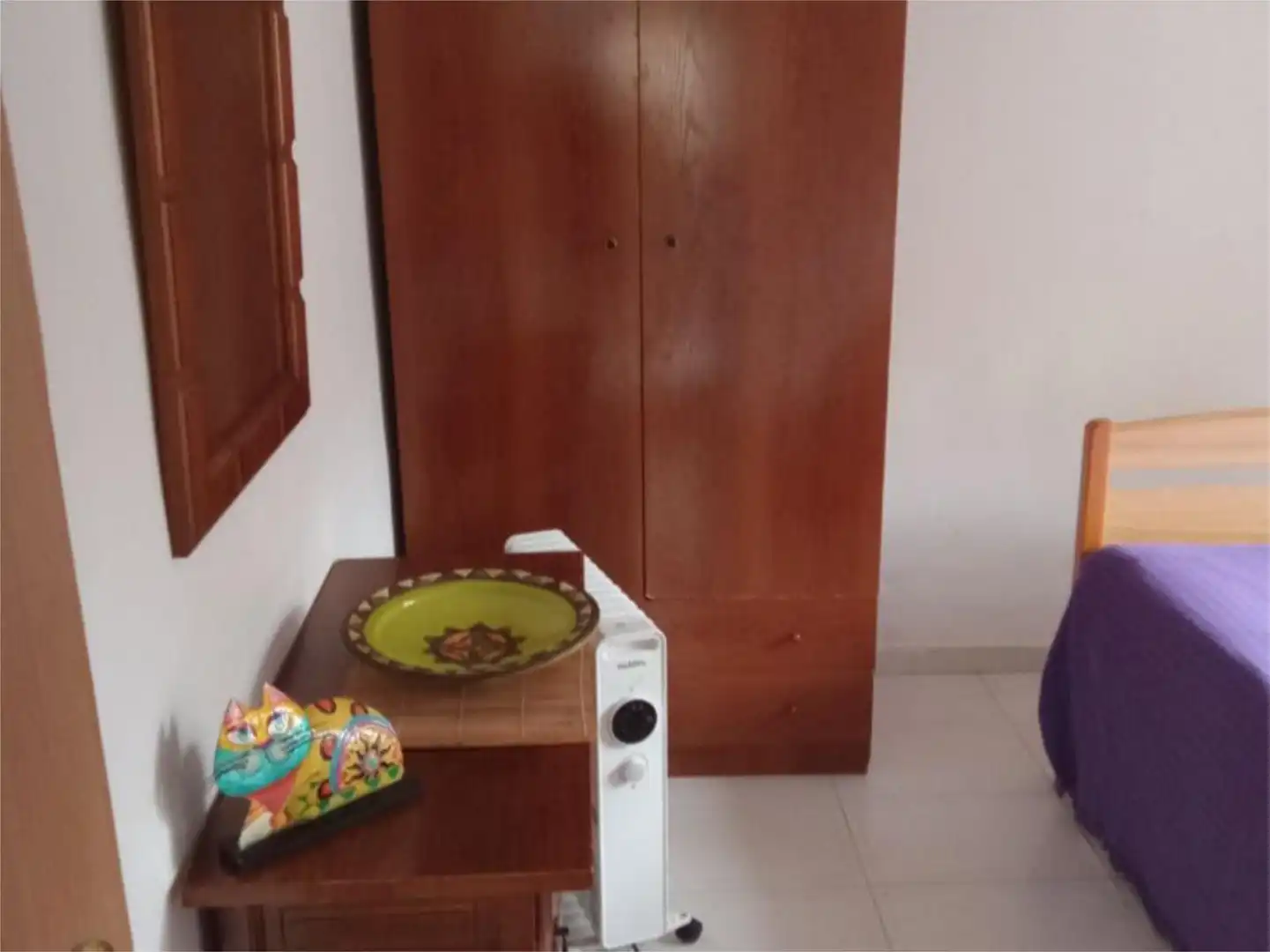 Room in Calle Prados del Abuelo, 26, Cumbres Verdes Bedroom of Houses for share in La Zubia with Heating, Private garden and Storage room