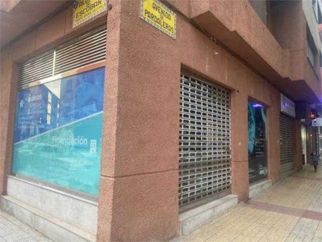 Local comercial en Alquiler en Pardaleras