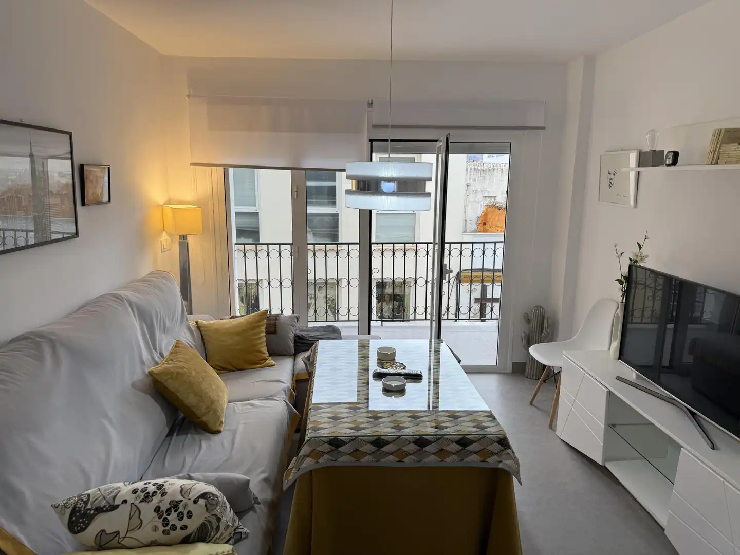 Piso en venta en Carrera Espinel, 68, Casco Histórico Vista exterior de Piso en venta en Ronda con Terraza, Amueblado y Balcón
