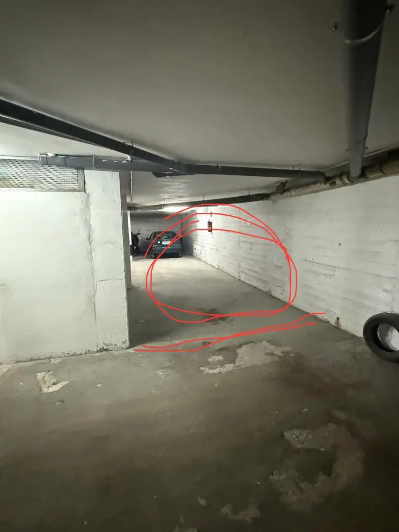 Garaje de alquiler en Barrio Requejada, 58, Polanco Parking de Garaje de alquiler en Polanco