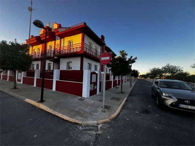 Casa adosada en Alquiler en Corrales