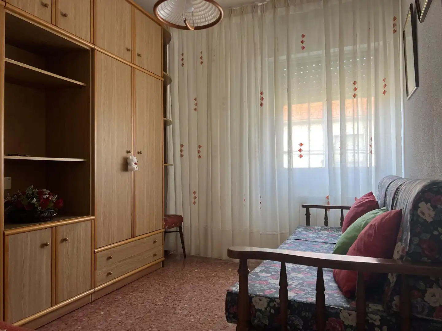 Wohnung zum Verkauf in Paseo Carlos Eraña, 21, El Torreón - Los Ángeles - El Pilar Schlafzimmer von Wohnung zum Verkauf in Ciudad Real mit Klimaanlage, Heizung und Privatgarten