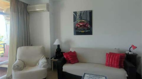 Foto 3 de Apartamento en venta en El Bajondillo, Torremolinos