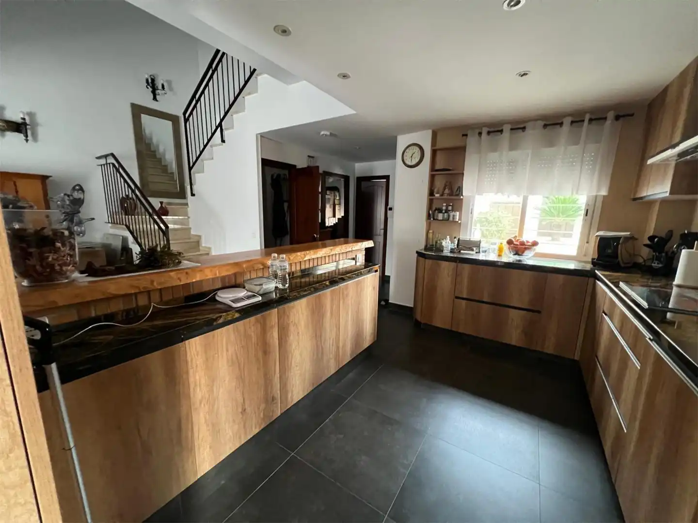 Detached homes for sale in Calle Minarete, 5, Bollullos de la Mitación Kitchen of Detached homes for sale in Bollullos de la Mitación with Air Conditioner, Private garden and Storage room