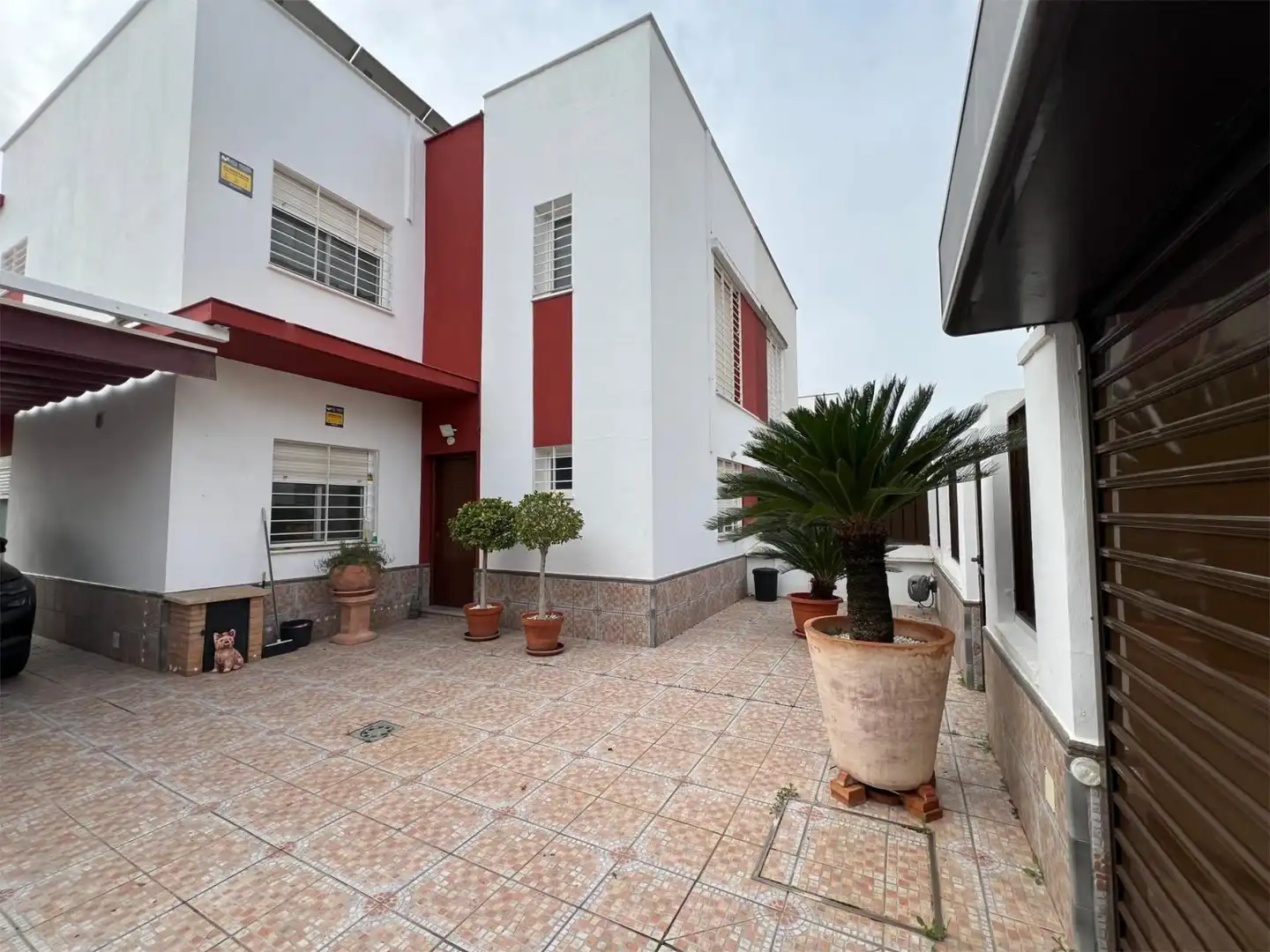 Detached homes for sale in Calle Minarete, 5, Bollullos de la Mitación Exterior view of Detached homes for sale in Bollullos de la Mitación with Air Conditioner, Private garden and Storage room