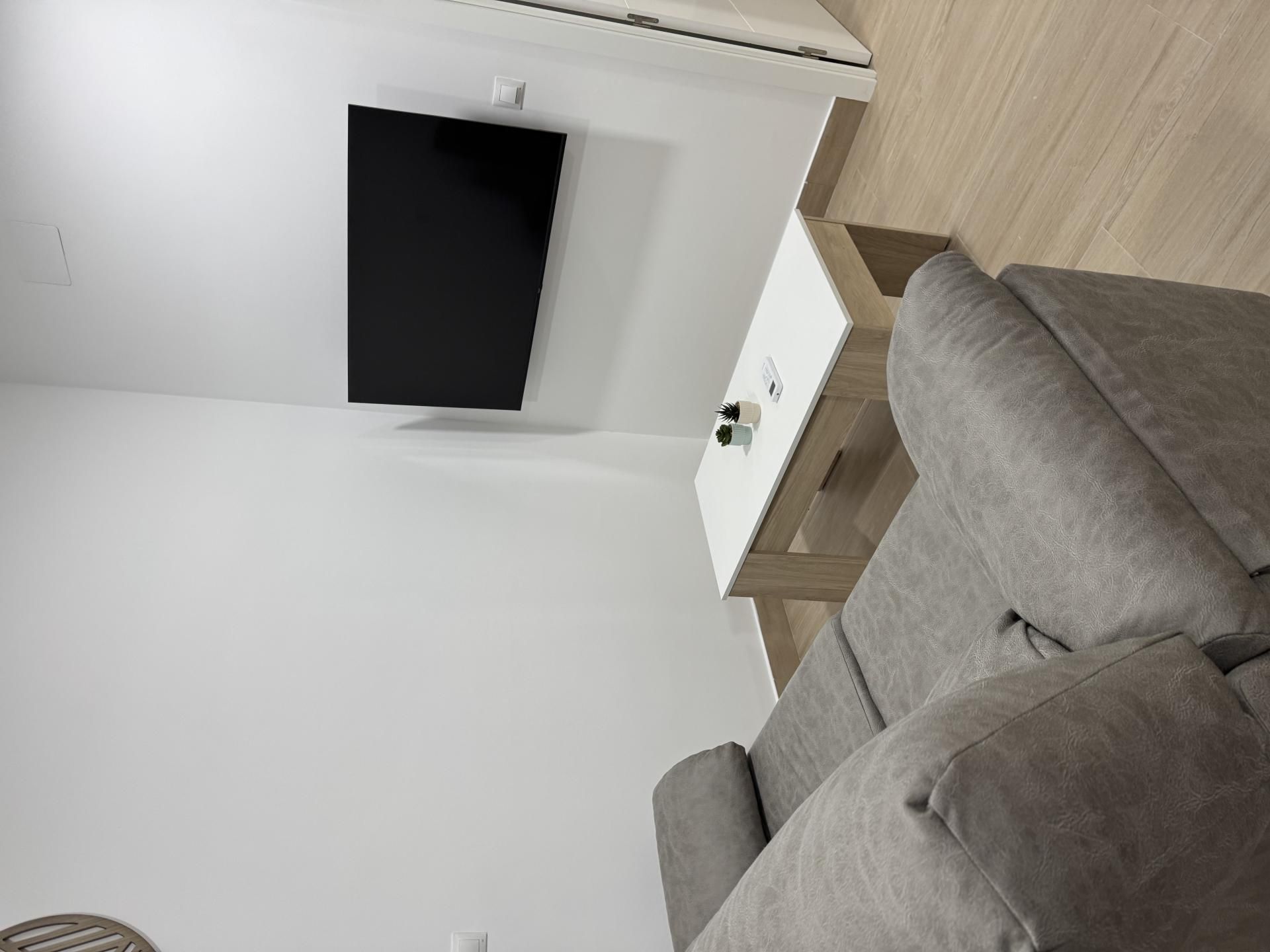 Flat for rent in Calle Fernando Villalón, 10, Morón de la Frontera Living room of Flat for rent in Morón de la Frontera with Air Conditioner, Heating and Terrace