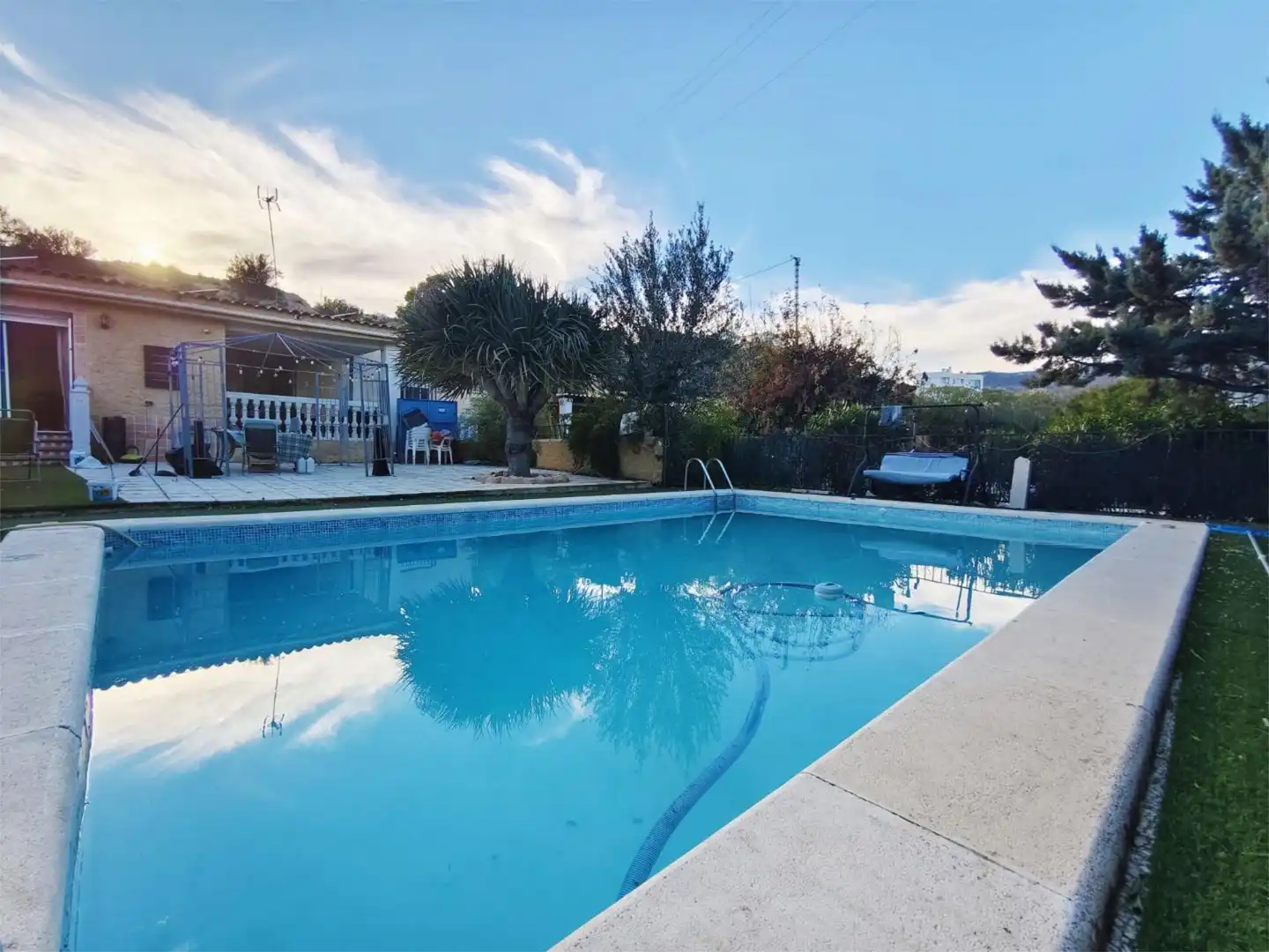 Piscina de Casa o xalet en venda en Crevillent amb Aire condicionat, Terrassa i Piscina