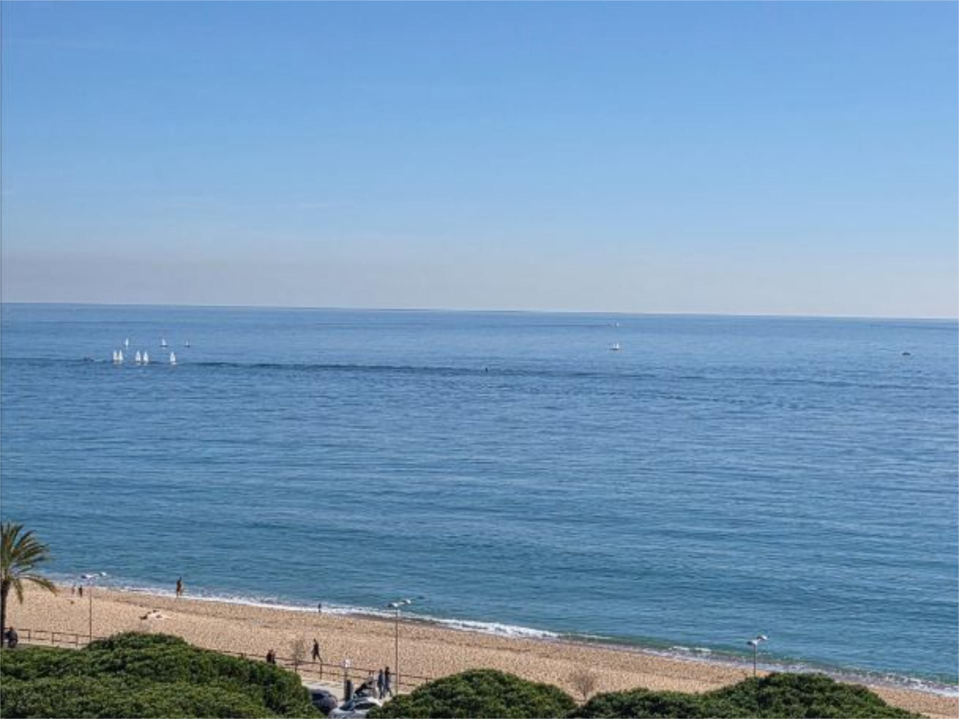 Außenansicht von Wohnung zum Verkauf in Blanes mit Klimaanlage, Terrasse und Schwimmbad