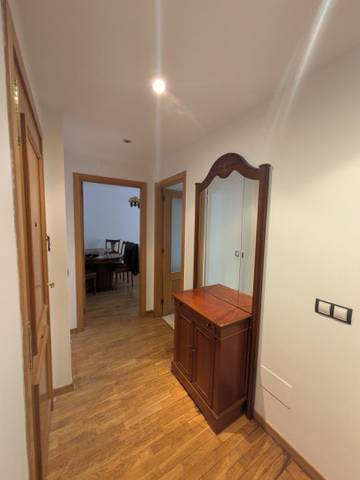 Piso en Alquiler en Calle Salustio Regueral, 7 en Sama