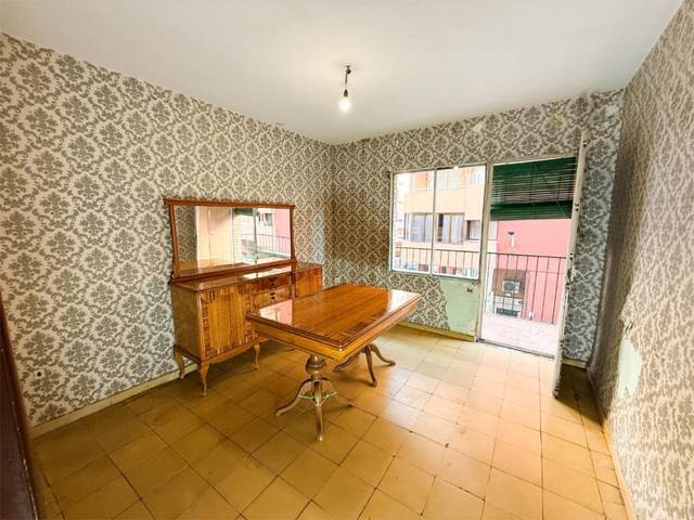 Piso en Venta en Calle del Marqués de Comillas, 30 en Centro Urbano