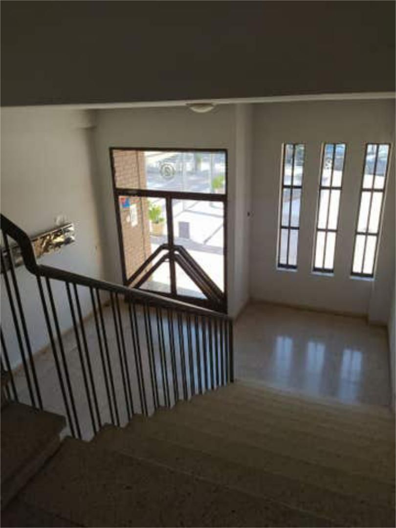 Office for rent in La Serna