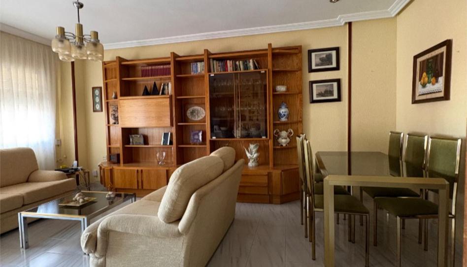 Piso en venta en Paseo Marqueses de Linares, N 9, La Paz - Las Américas, Linares - imagen 1 Foto 1 de Piso en venta en Paseo Marqueses de Linares, N 9, La Paz - Las Américas, Linares