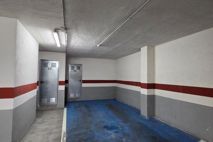 Garatge de lloguer a Calle Carlos Arniches, 18, Castalla, Alicante - imatge 1 Foto 1 de Garatge de lloguer a Calle Carlos Arniches, 18, Castalla, Alicante