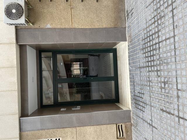 Piso en Venta en Calle Benahavís, 4 en Martín Carpena - Torre del Río