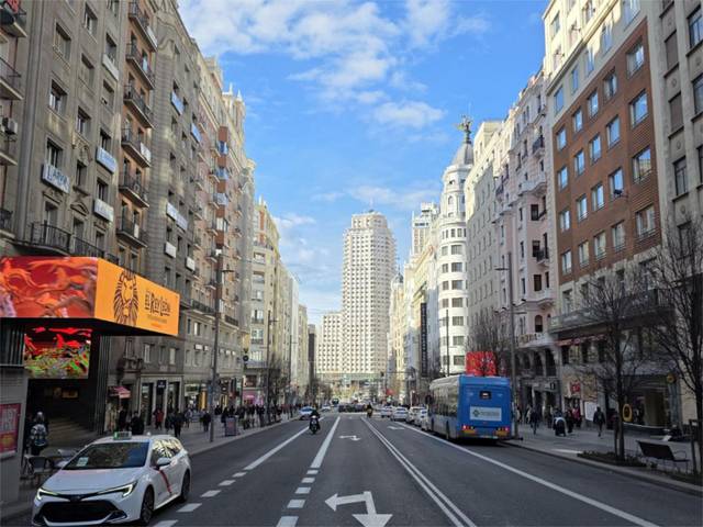 Piso en Venta en Calle de San Bernardo, 2 en Palacio