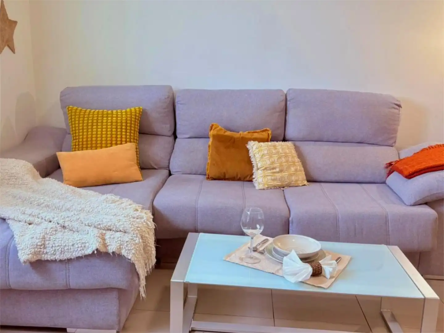 Piso en venta en Calle Pobladores, 10, La Pañoleta Sala de estar de Piso en venta en Camas con Aire acondicionado y Amueblado