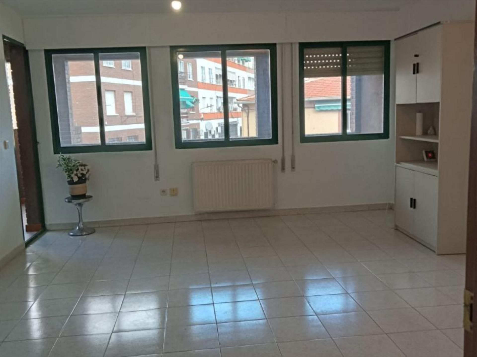 Flat for sale in Bulevar de las Acacias, 1, Bulevar - Plaza Castilla Flat for sale in Azuqueca de Henares with Heating, Terrace and Balcony