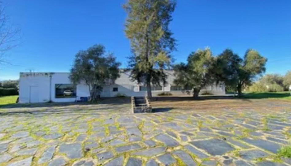 Casa o xalet en venda a Carretera Olivenza, 3, Maria Auxiliadora - Barriada de Llera, Badajoz Capital - imatge 1 Foto 1 de Casa o xalet en venda a Carretera Olivenza, 3, Maria Auxiliadora - Barriada de Llera, Badajoz Capital