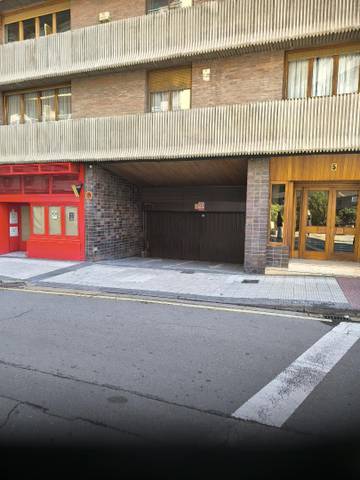 Garaje en Alquiler en Calle de Marceliano Isábal, 2 en Paseo Independencia