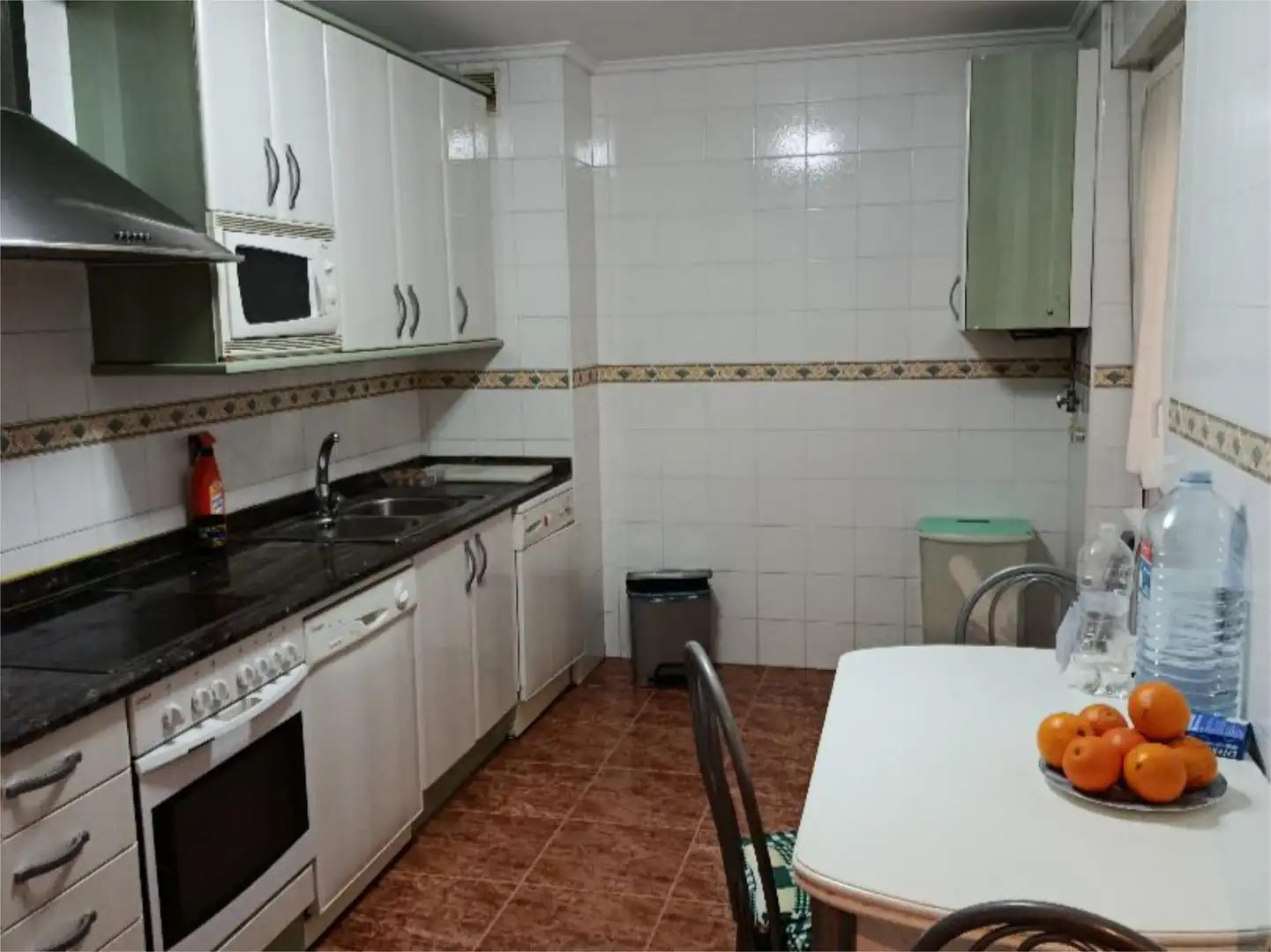 Piso en venta en Calle Emperador, 49b, Centro Cocina de Piso en venta en Laredo
