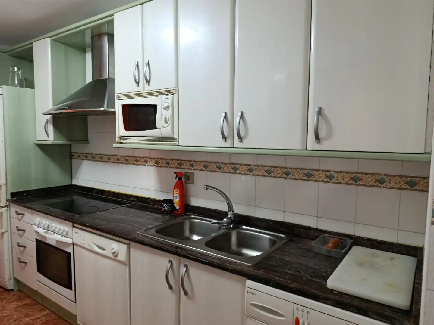 Piso en venta en Calle Emperador, 49b, Centro Cocina de Piso en venta en Laredo