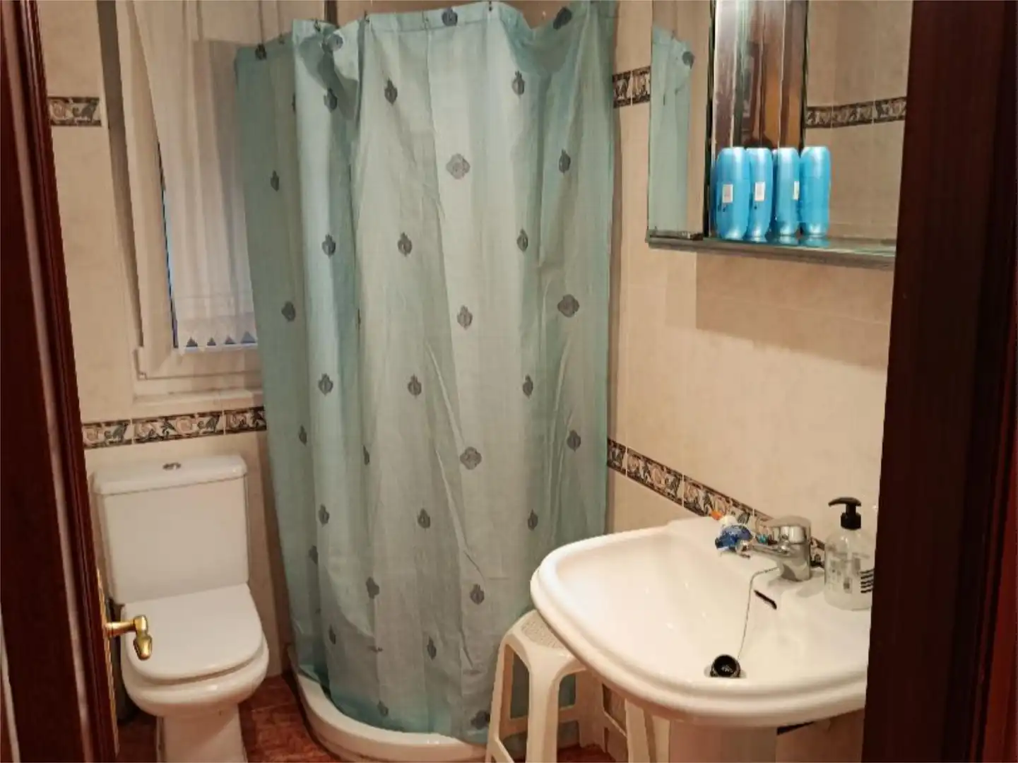 Piso en venta en Calle Emperador, 49b, Centro Baño de Piso en venta en Laredo