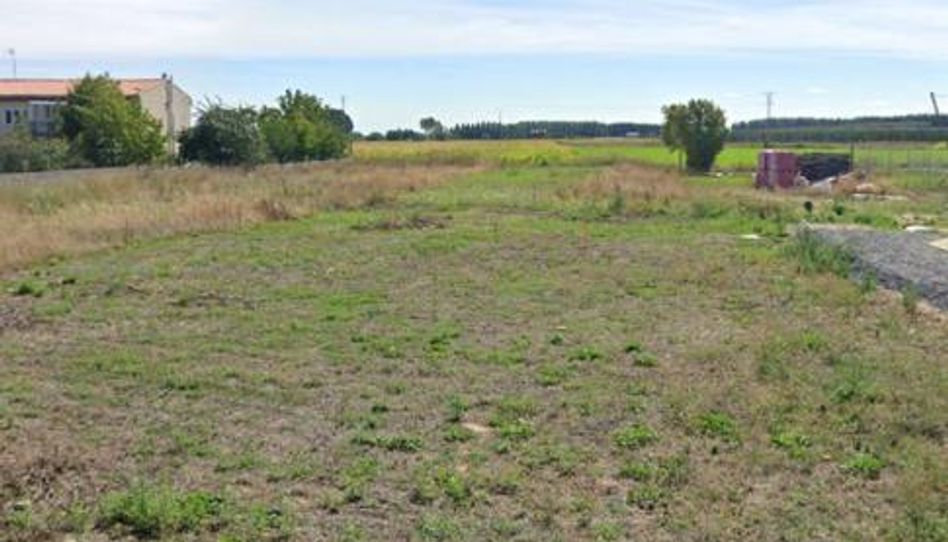 Land for sale in Avenida Principal, 162, Llamas de la Ribera, León - image 1 Photo 1 of Land for sale in Avenida Principal, 162, Llamas de la Ribera, León