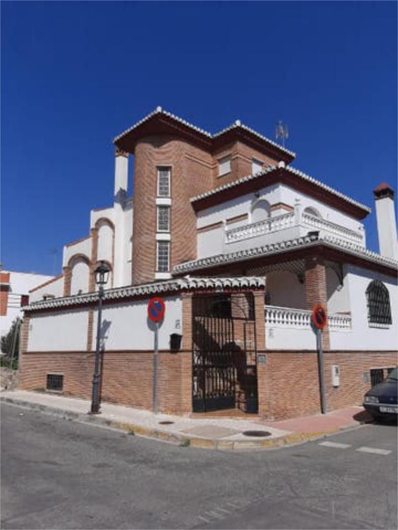 Vista exterior de Casa adosada en venta en Peligros con Terraza