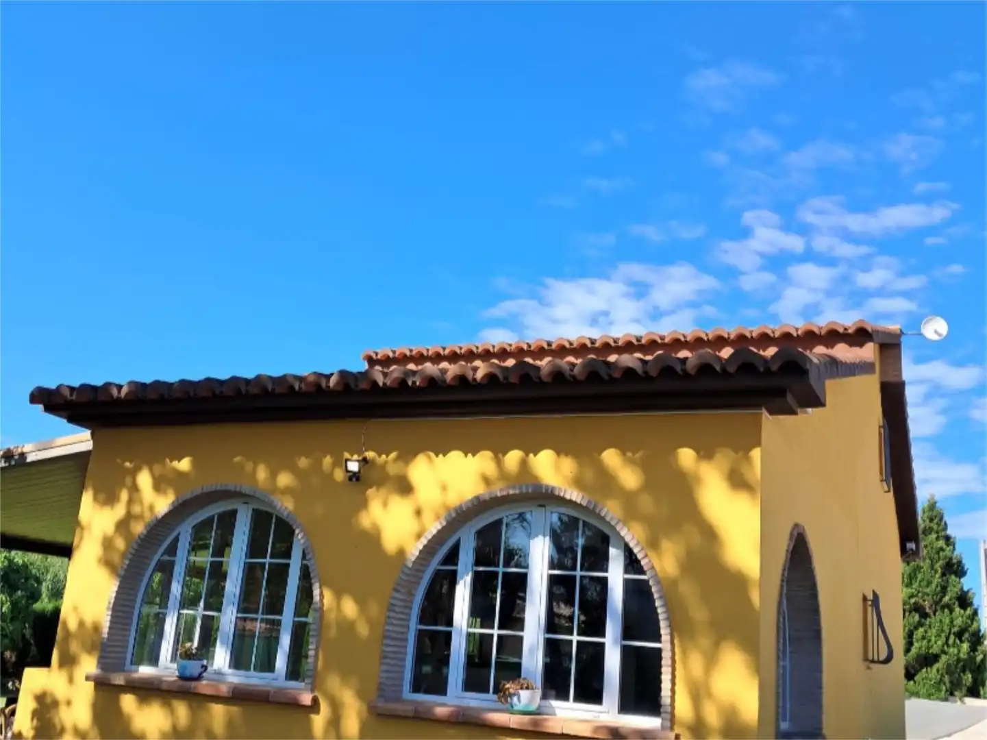 Piso de alquiler en Carrer del Cavallet del Mar, 50, Oliva Playa Vista exterior de Piso de alquiler en Oliva con Calefacción, Jardín privado y Parquet