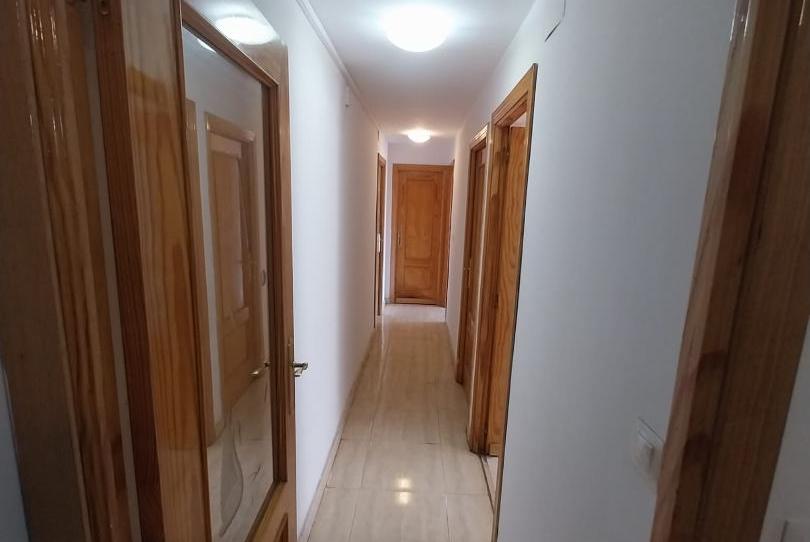 Pis en venda a Calle de Peironcely, 15, Entrevías, Madrid Capital - imatge 1 Foto 1 de Pis en venda a Calle de Peironcely, 15, Entrevías, Madrid Capital