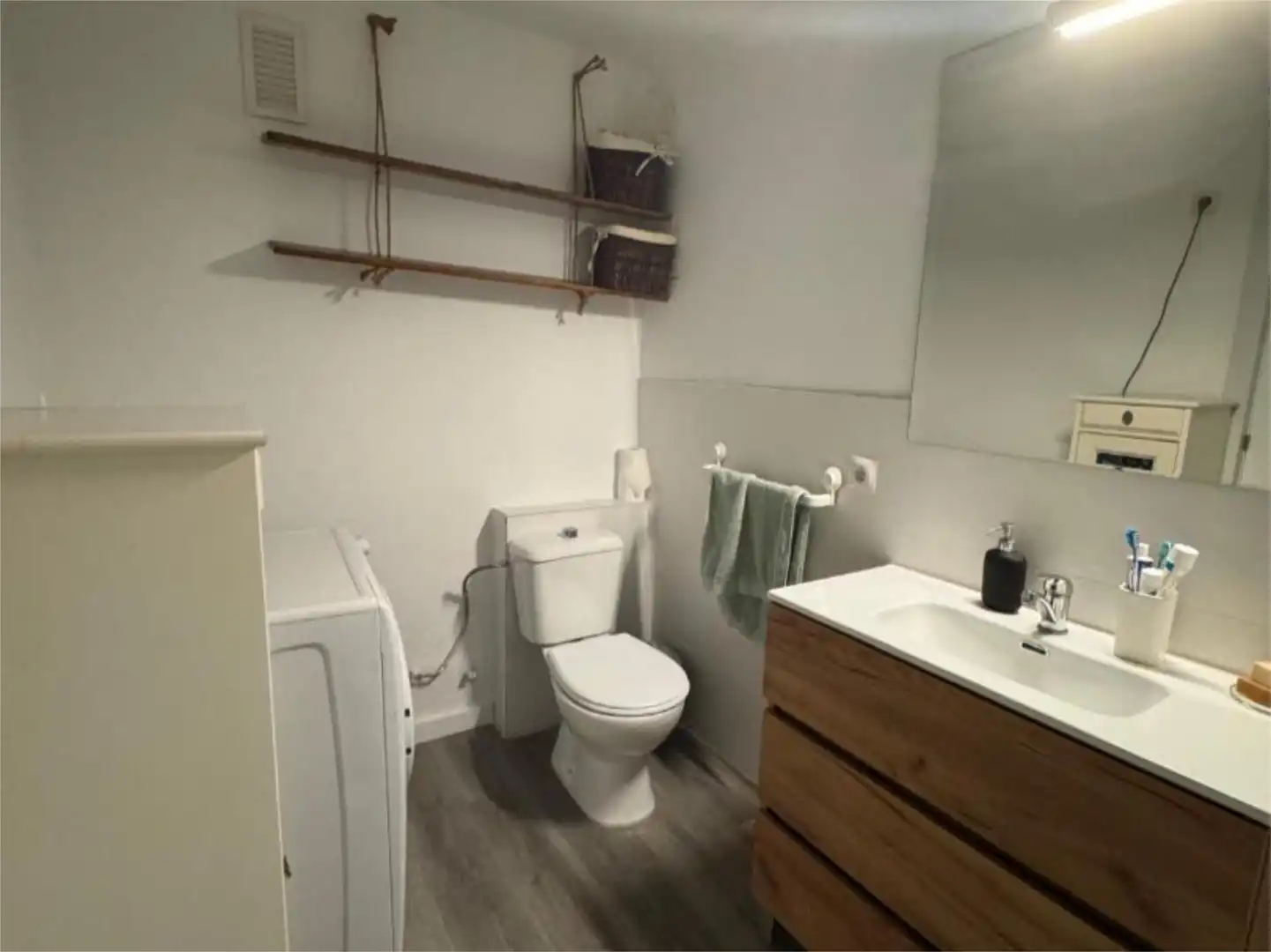 Piso en venta en Carrer del Gran i General Consell, 40, S'Arenal Baño de Piso en venta en Llucmajor con Aire acondicionado, Terraza y Amueblado